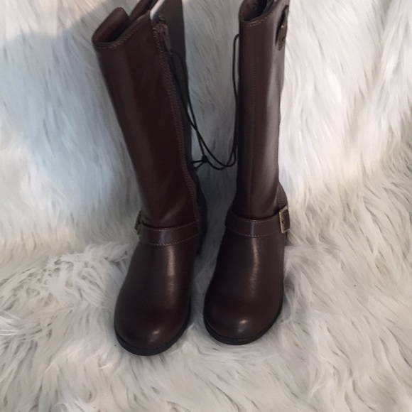 NIB Girls Boots - Picture 2 of 2